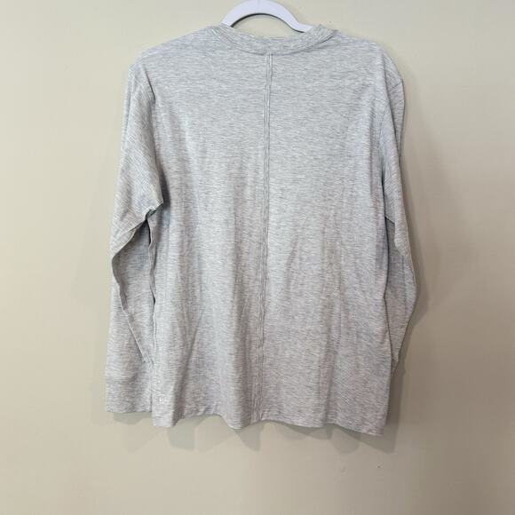 Lululemon Classic Long Sleeve Super Soft Tee in Gray Size Meidum - Picture 6 of 10